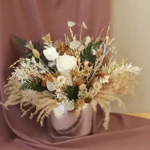 Dekoracja kwiatowa z kwiatów suszonych i stabilizowanych, flower box Ostatnia szansa