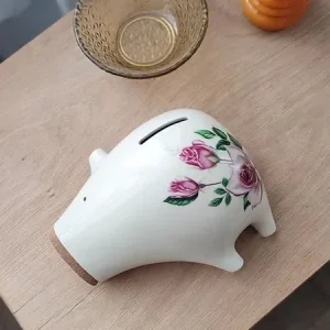 Rabat Świnka Skarbonka PiggyB seria RETRO róże
