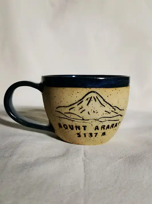 Promocja Kubek górski Arrarat - 5137 m