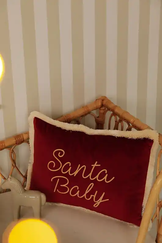 Hit sprzedaży Poduszka Dekoracyjna Carmin Red "Santa Baby"