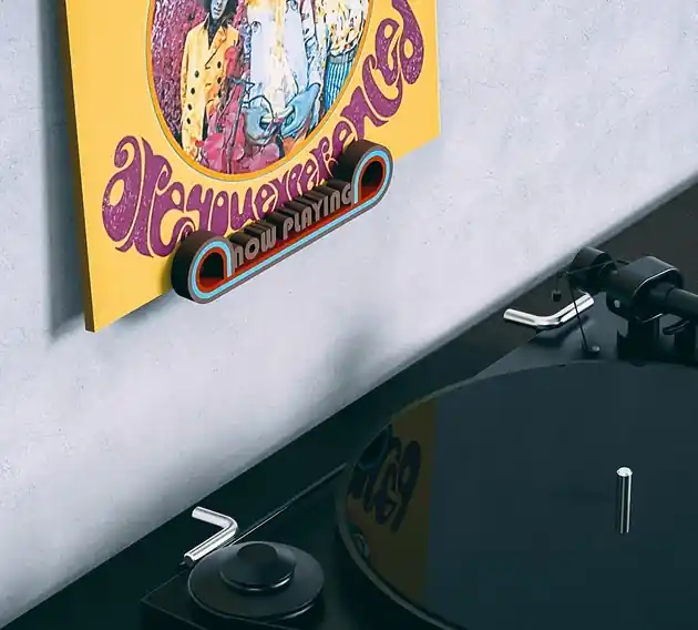 Zamów dziś Now playing- bio uchwyt / wieszak ścienny na płyty winyle w stylu retro