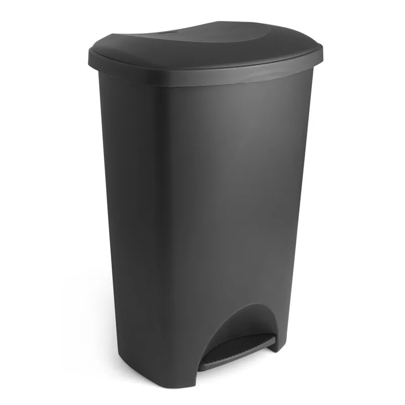Czarny plastikowy kosz na śmieci z pedałem 50 l – Addis Bonami Ostatnie sztuki