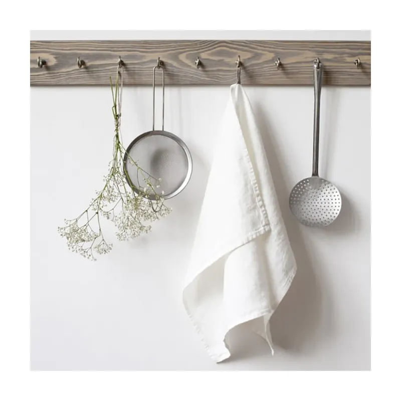 Hit sprzedaży Biała lniana ściereczka Linen Tales, 65x45 cm Bonami