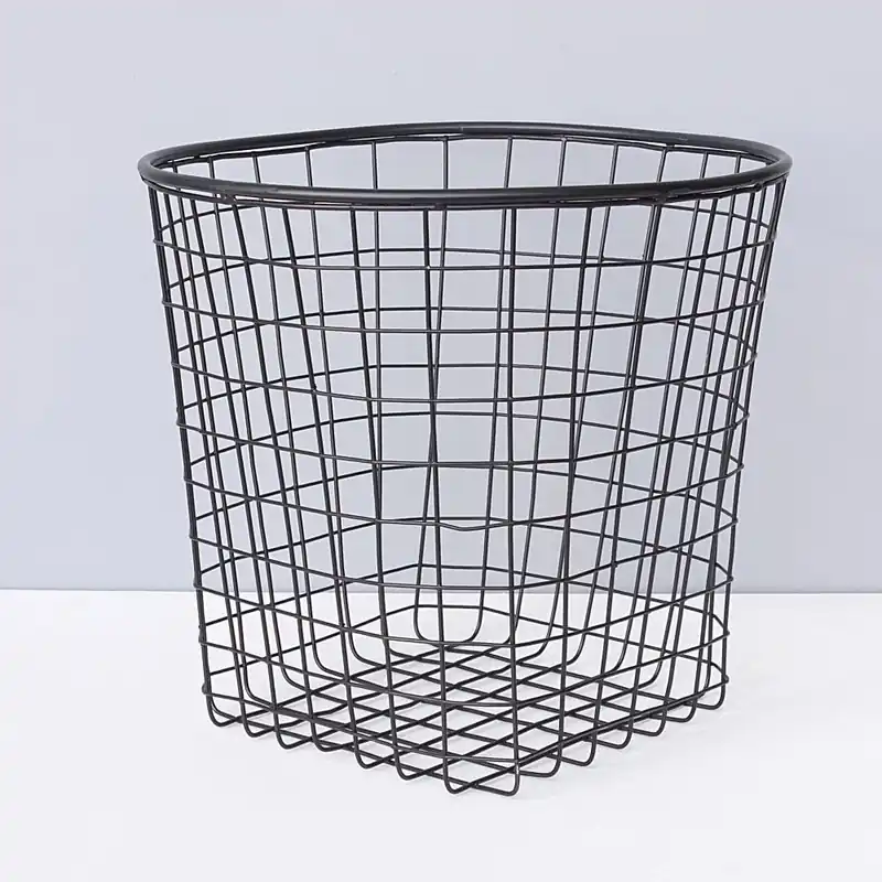Metalowy kosz Black Basket Bonami Ostatnia szansa