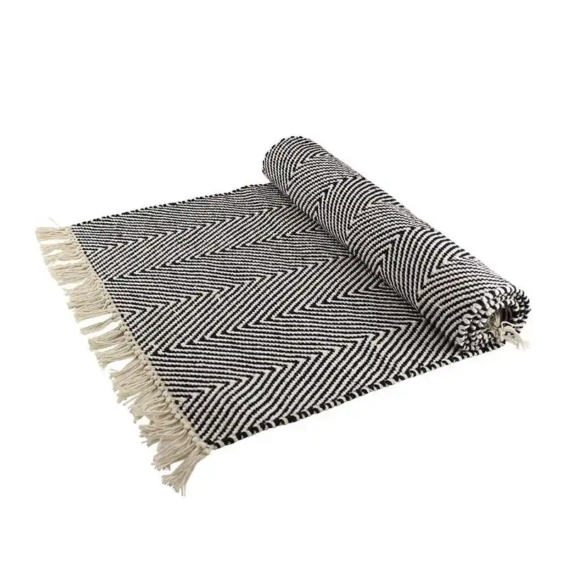 Ekspresowa dostawa Dywan Solveig Black/White, 70x200 cm Bonami