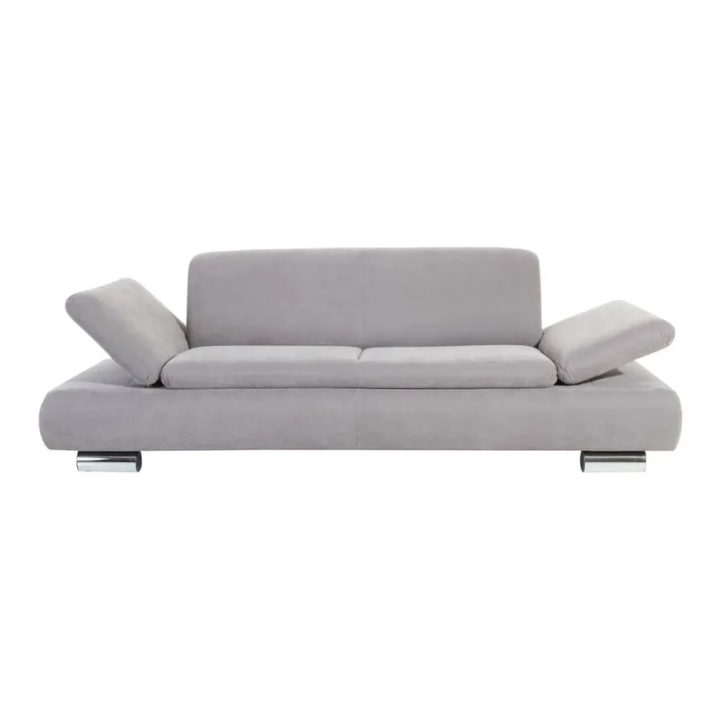 Jasnoszara sofa 3-osobowa z regulowanymi podłokietnikami Max Winzer Terrence Anderson Bonami Wyprzedaż